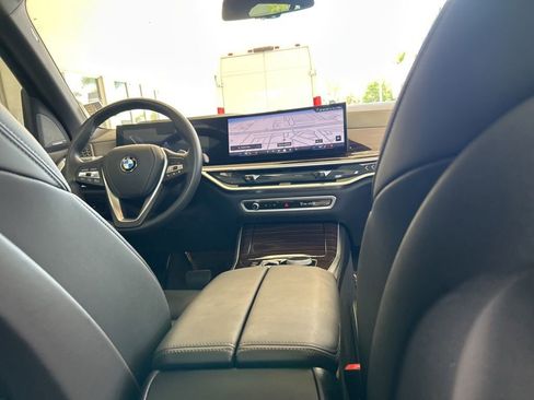 Used 2026 BMW X5 sDrive40i image 33