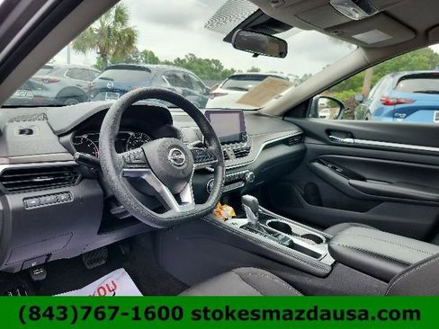 Used 2023 Nissan Altima 2.5 SV FWD image 18