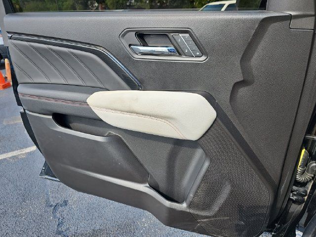 Used 2024 GMC Canyon AT4X AWD/4WD image 30