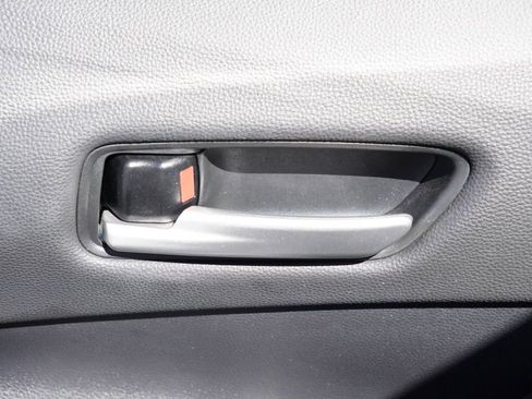 Used 2024 Toyota Corolla SE FWD image 11