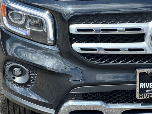 Used 2023 Mercedes-Benz GLB 250 4MATIC image 43