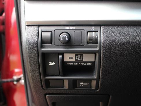 Used 2014 Subaru Outback 2.5i AWD/4WD image 16