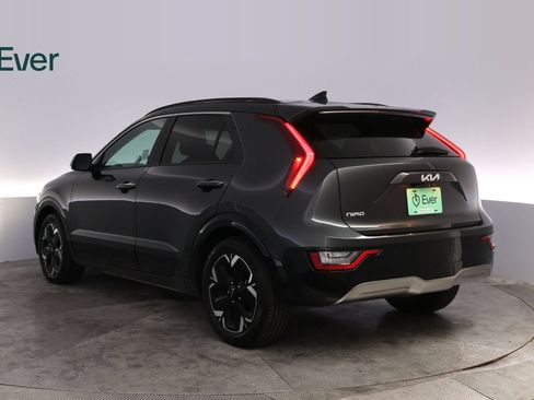 Used 2023 Kia Niro Wave w/ Wave Preserve Package FWD image 17