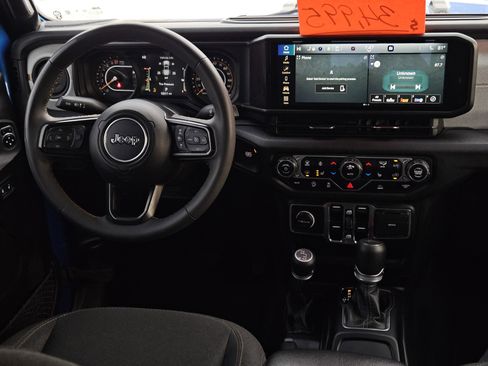 Used 2024 Jeep Gladiator Sport image 31