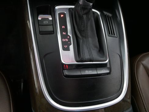 Used 2016 Audi Q5 2.0T Premium image 29