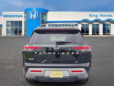 Used 2024 Nissan Pathfinder SL w/ Cargo Package FWD image 8