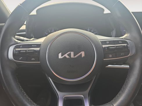 Used 2022 Kia K5 GT-Line image 10