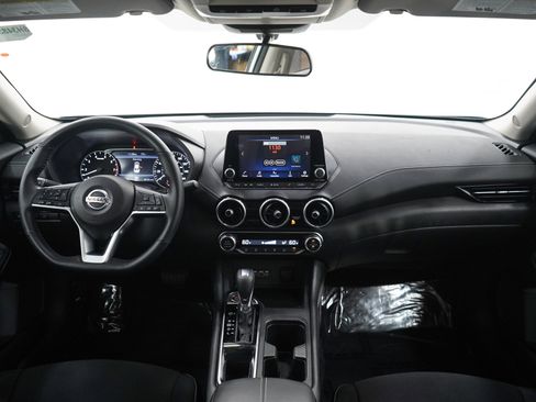 Used 2020 Nissan Sentra SV FWD image 13