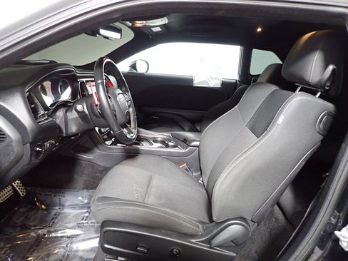 Used 2016 Dodge Challenger R/T RWD image 18
