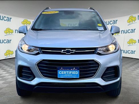 Certified 2022 Chevrolet Trax LT w/ Sport Edition image 2