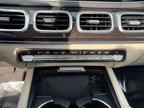 Used 2020 Mercedes-Benz GLS 450 4MATIC image 19