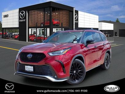 Used 2023 Toyota Highlander XSE