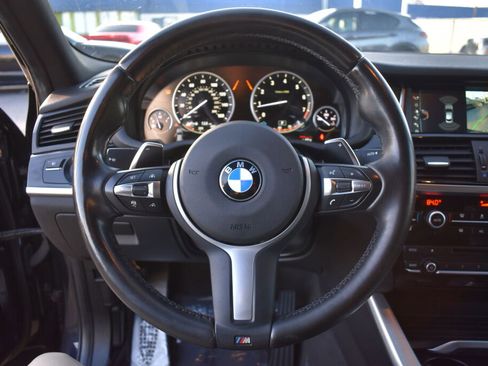 Used 2018 BMW X4 M40i image 17