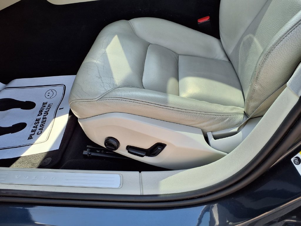 Used 2024 Volvo S60 B5 Core FWD image 15