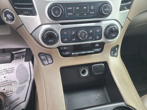 Used 2018 GMC Yukon SLT w/ Premium Edition RWD image 13