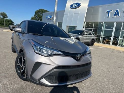 Used 2020 Toyota C-HR XLE FWD image 5