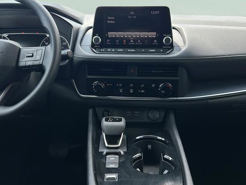 Used 2026 Nissan Rogue S FWD image 19