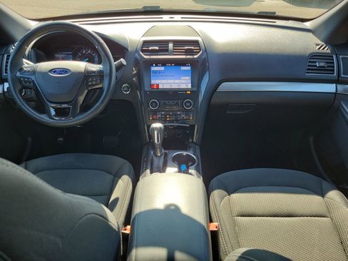 Used 2019 Ford Explorer XLT w/ Equipment Group 201A image 14