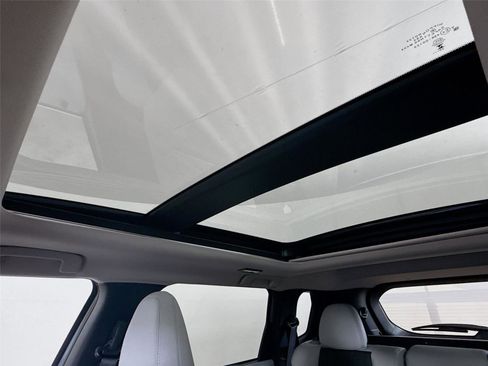 New 2026 Mitsubishi Outlander SE FWD image 16