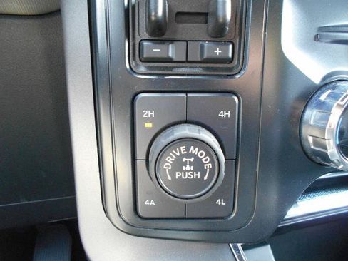 Certified 2025 Ford F150 Lariat w/ Tow/Haul Package AWD/4WD image 13
