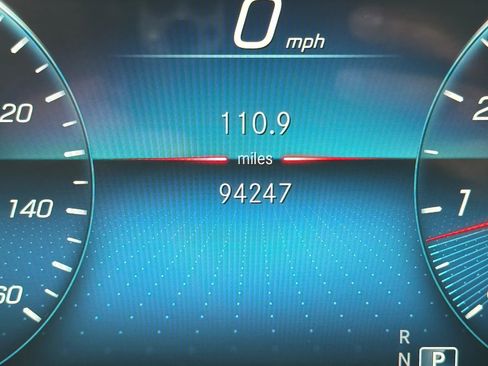 Used 2021 Mercedes-Benz GLE 350 4MATIC image 16