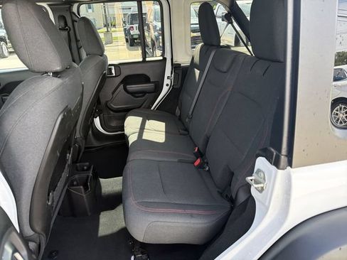 Used 2024 Jeep Wrangler Unlimited Rubicon AWD/4WD image 23