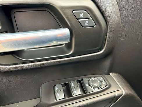Used 2020 Chevrolet Silverado 1500 Custom Trail Boss AWD/4WD image 19
