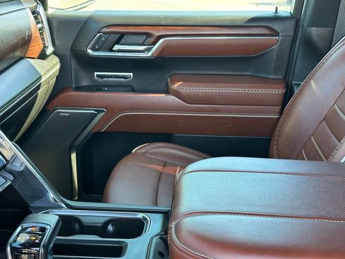 Used 2024 GMC Sierra 1500 Denali Ultimate image 12