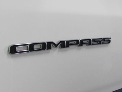 Used 2020 Jeep Compass Sport w/ Cold Weather Group AWD/4WD image 31