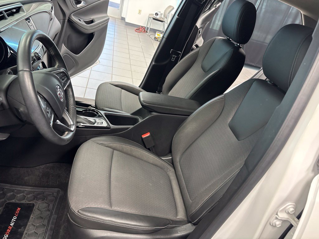 Used 2023 Buick Encore GX Select w/ Sport Touring Package FWD image 27