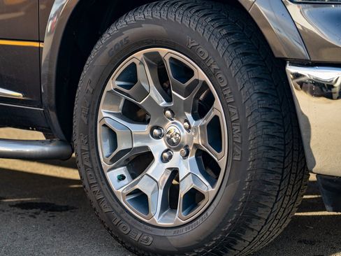 Used 2017 RAM 1500 Limited image 7