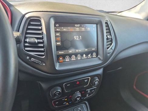 Used 2018 Jeep Compass Trailhawk w/ Cold Weather Group AWD/4WD image 14