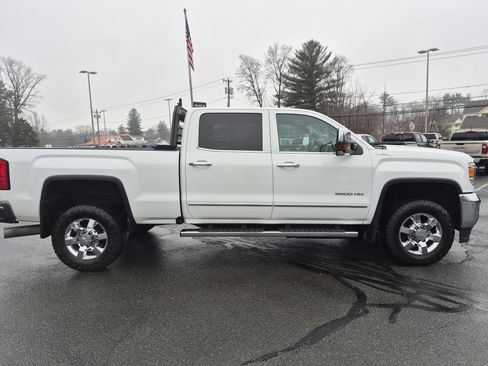 Used 2016 GMC Sierra 2500 SLT w/ Duramax Plus Package image 8