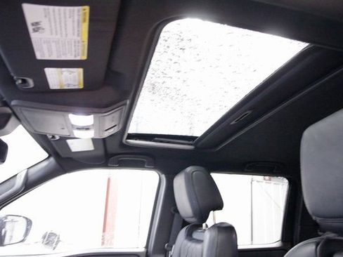 Used 2022 Nissan Frontier PRO-4X w/ Pro-4X Premium Package image 35