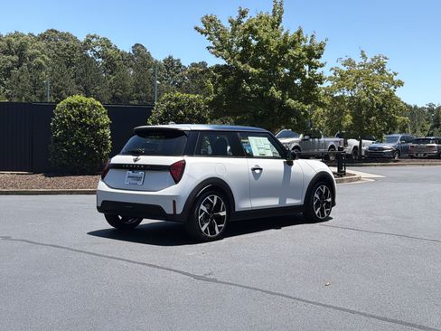 New 2026 MINI Cooper S FWD image 3
