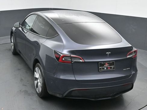 Used 2023 Tesla Model Y Long Range image 42