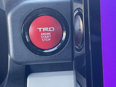 Used 2024 Toyota Tacoma TRD Sport AWD/4WD image 27