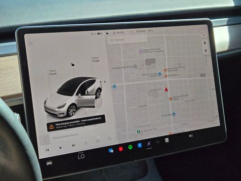 Used 2023 Tesla Model Y Long Range image 10