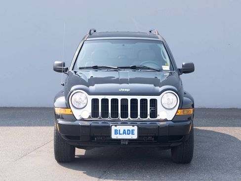 Used 2006 Jeep Liberty Limited AWD/4WD image 6