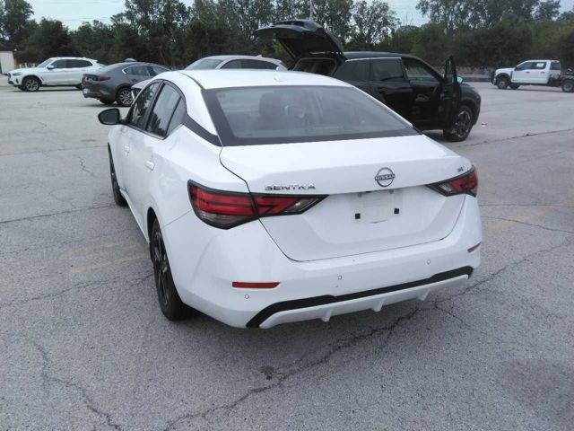 Used 2024 Nissan Sentra SV FWD image 2