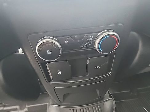 Used 2023 Ford Explorer XLT w/ Equipment Group 202A AWD/4WD image 16