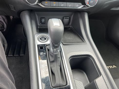 Used 2025 Nissan Sentra SV FWD image 39