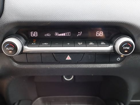 Used 2024 MAZDA CX-50 AWD 2.5 S w/ Weather Package image 9