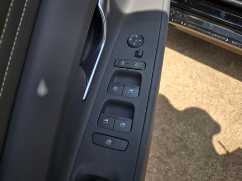 New 2026 Hyundai Elantra Sport FWD image 19