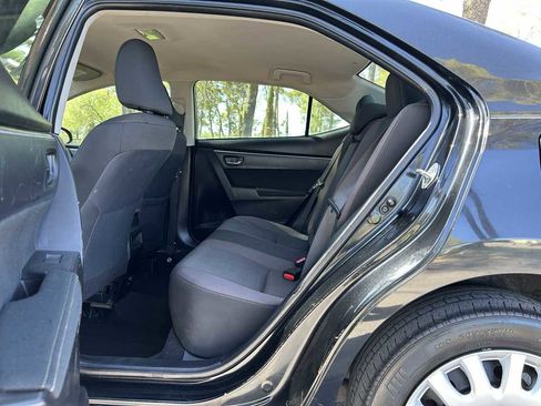 Used 2018 Toyota Corolla LE image 22