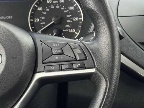 Used 2022 Nissan Altima 2.5 SV FWD image 15