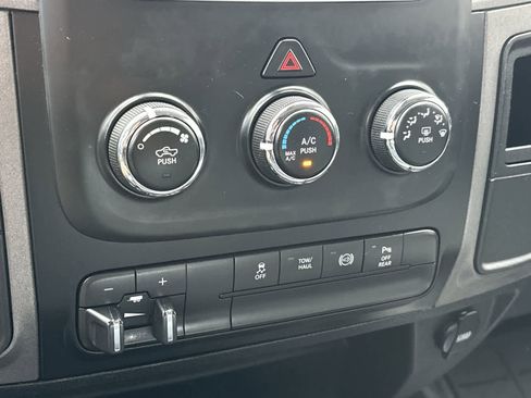 Used 2016 RAM 2500 Tradesman w/ Chrome Appearance Group image 24