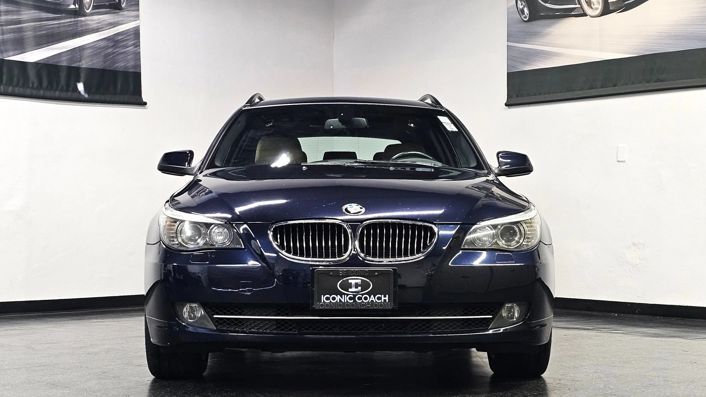 Used 2010 BMW 535i xDrive Wagon AWD/4WD image 3