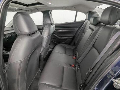 Used 2024 MAZDA MAZDA3 s image 17