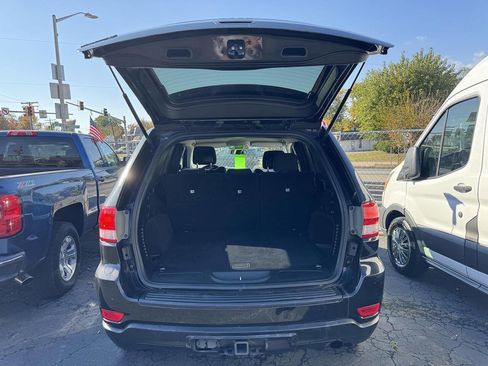Used 2011 Jeep Grand Cherokee Laredo AWD/4WD image 10